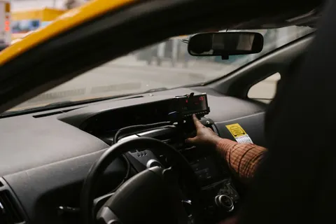 خلفية داخلية السيارة بدقة 4K · cars · 3840×2560