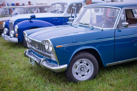 經典老爺車 4K桌布 · cars · 3840×2560
