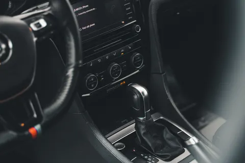 Car Interior 4K Wallpaper · cars · 3840×2560