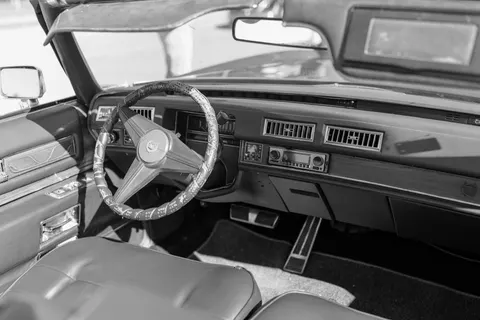 Sfondo Interno Auto 4K · cars · 3840×2562