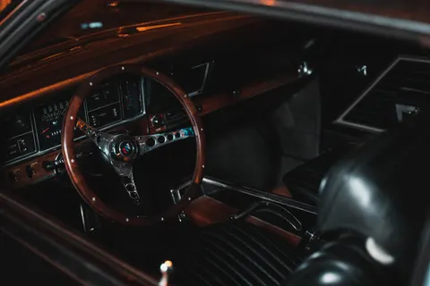 Sfondo Interno Auto 4K · cars · 3840×2560