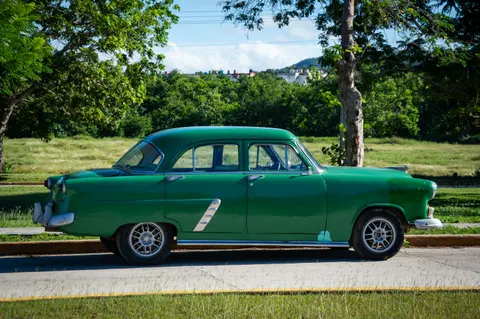 經典老爺車 4K桌布 · cars · 3840×2553