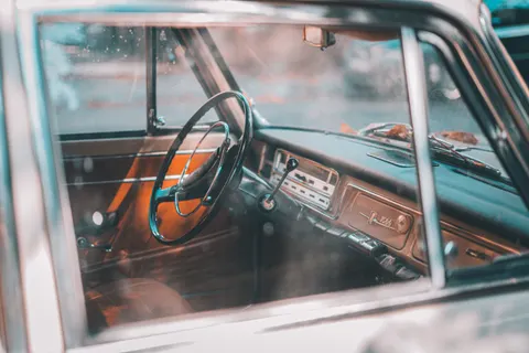 汽車內飾 4K桌布 · cars · 3840×2560