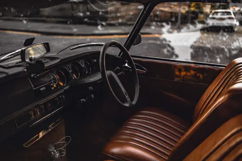 Araba İç Mekanı 4K Duvar Kağıdı · cars · 3840×2560