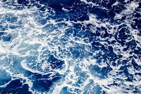 والپیپر امواج اقیانوس با کیفیت 4K · ocean · 3840×2560