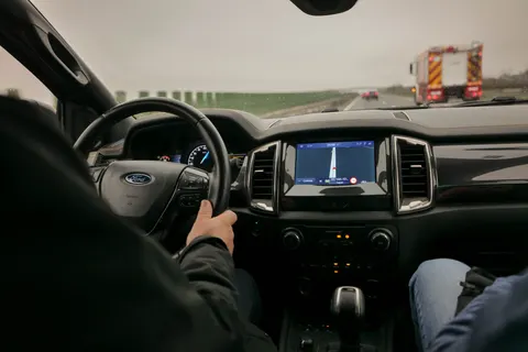 خلفية داخلية السيارة بدقة 4K · cars · 3840×2562