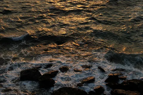 Fondo de pantalla Acantilado del océano 4K · ocean · 3840×2560