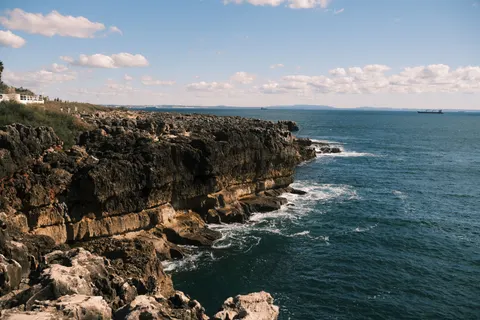 خلفية جرف المحيط بدقة 4K · ocean · 3840×2560