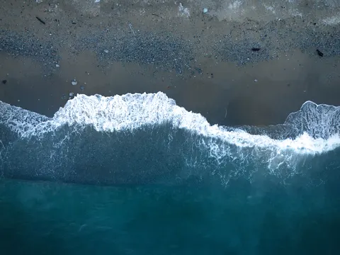 Fondo de pantalla Olas del Océano 4K · ocean · 3840×2880