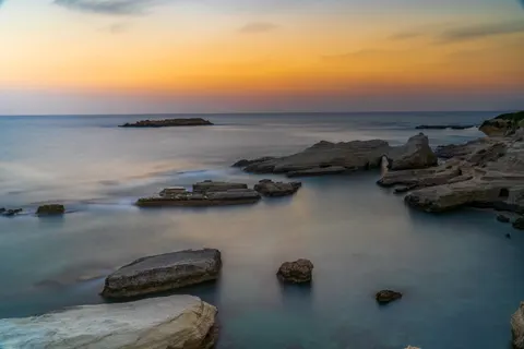 Ocean Cliff 4K Wallpaper · ocean · 3840×2560