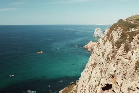 خلفية جرف المحيط بدقة 4K · ocean · 3840×2560
