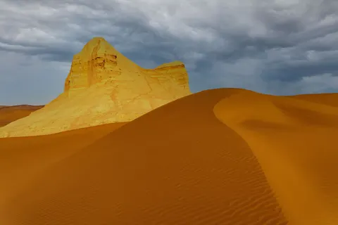 沙漠沙丘 4K壁纸 · nature · 3840×2560