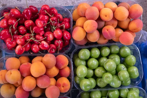 Wallpaper Buah Segar 4K · food · 3840×2560