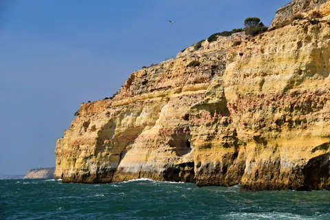 Ocean Cliff 4K Wallpaper · ocean · 3840×2560