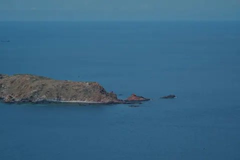 섬 항공뷰 4K 배경화면 · ocean · 3840×2560