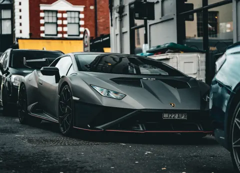 Supersportwagen 4K Hintergrundbild · cars · 3840×2768