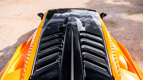 Fond d'écran Voiture de luxe 4K · cars · 3840×2160
