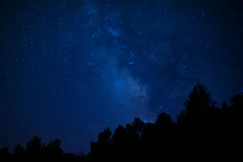 Milky Way Night Sky 4K Wallpaper · space · 3840×2560