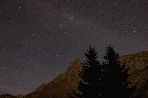 Starry Sky 4K Wallpaper · space · 3840×2560