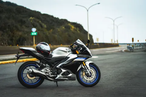 Motorfiets 4K-achtergrond · cars · 3840×2560