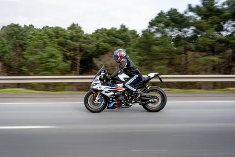 Fond d'écran Moto 4K · cars · 3840×2560