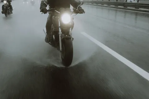 Motorfiets 4K-achtergrond · cars · 3840×2560