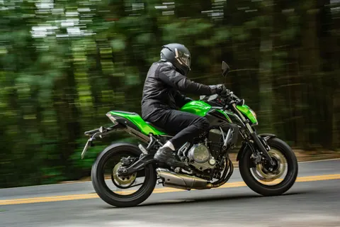 Motorfiets 4K-achtergrond · cars · 3840×2560