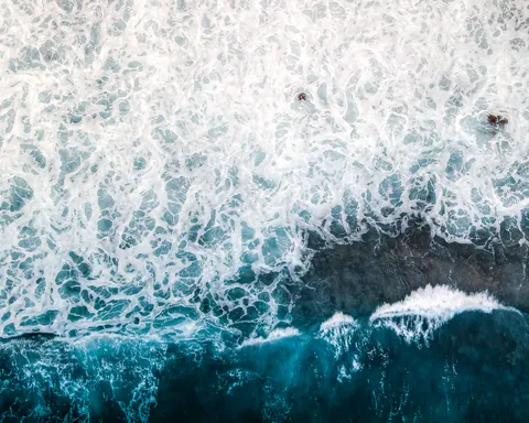 Fondo de pantalla Olas del Océano 4K · ocean · 3840×3072
