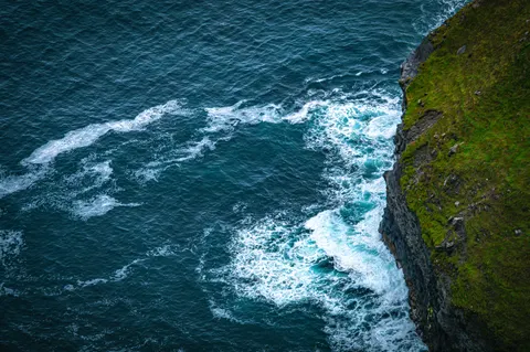 Sfondo Onde dell'Oceano 4K · ocean · 3840×2553