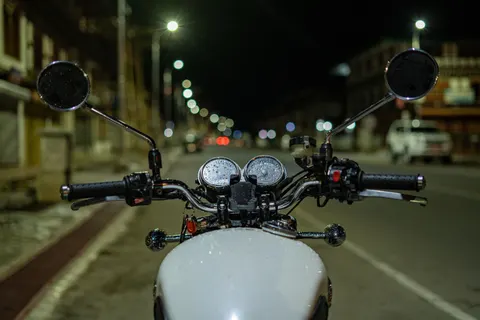 摩托車 4K桌布 · cars · 3840×2560