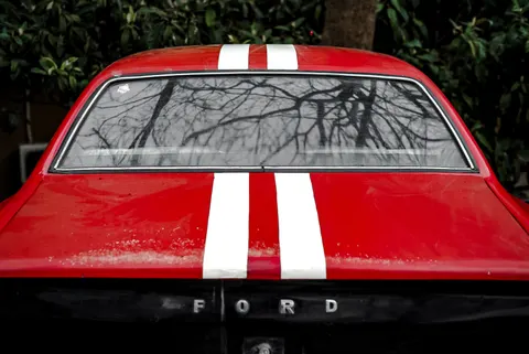 خلفية سيارة عضلية بدقة 4K · cars · 3840×2566