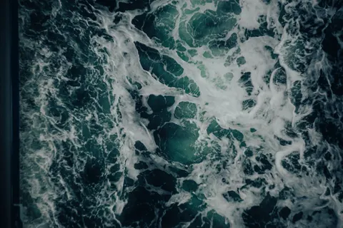 Meereswellen 4K Hintergrundbild · ocean · 3840×2560