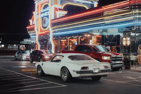 Kas Araba 4K Duvar Kağıdı · cars · 3840×2560