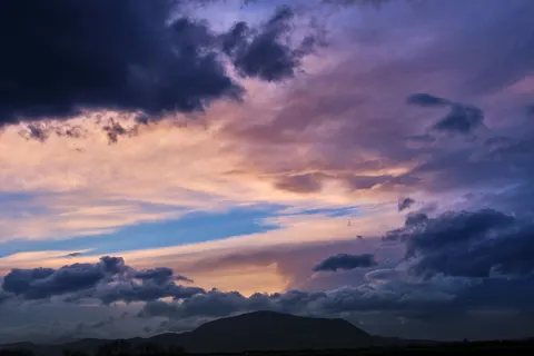 壮丽天空 4K壁纸 · nature · 3840×2560