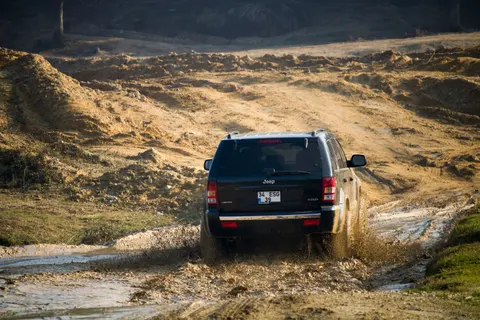 Off-Road 4K Wallpaper · cars · 3840×2560