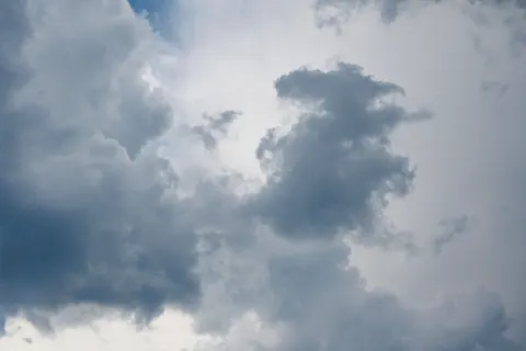 Fondo de pantalla Cielo tormentoso 4K · nature · 3840×2560