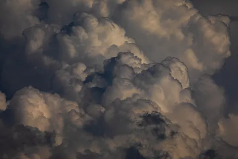 Sturmhimmel 4K Hintergrundbild · nature · 3840×2560