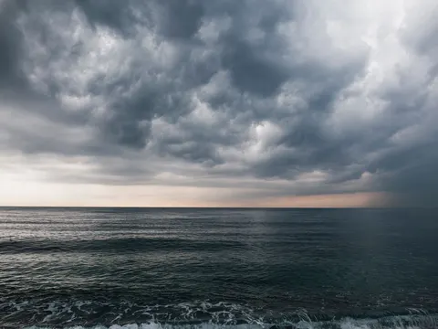 暴风天空 4K壁纸 · nature · 3840×2880