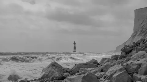 灯台のある海岸 4K壁紙 · ocean · 3840×2160