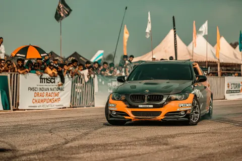 Rennwagen 4K Hintergrundbild · cars · 3840×2560