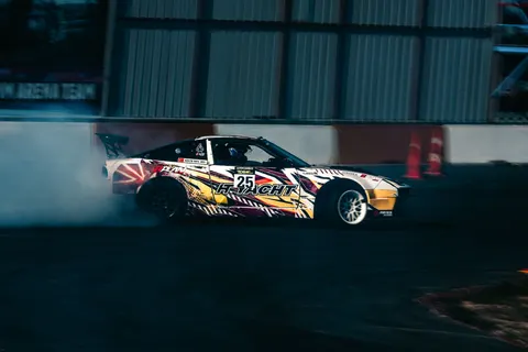 Hình nền Xe Đua 4K · cars · 3840×2560