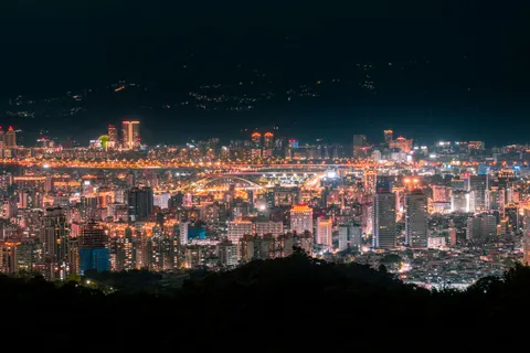 Stadt-Luftaufnahme 4K Hintergrundbild · city · 3840×2561