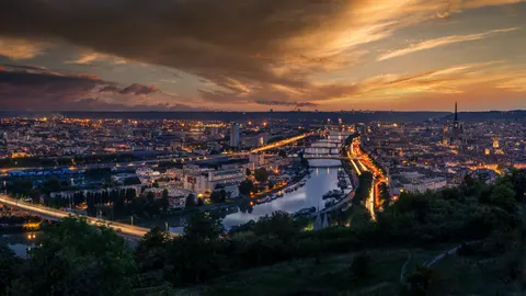 خلفية المدينة من الجو بدقة 4K · city · 3840×2160