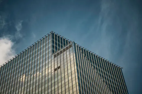 Обои Небоскрёб 4K · city · 3840×2560