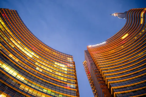 Fondo de pantalla Rascacielos 4K · city · 3840×2560