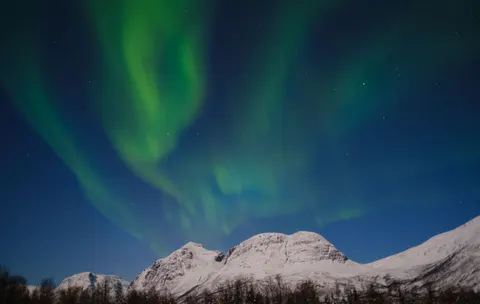 Fondo de pantalla Aurora boreal 4K · nature · 3840×2434
