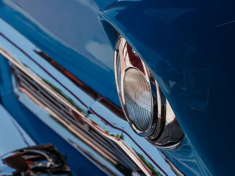 Fond d'écran Chrome liquide 4K · abstract · 3840×2880