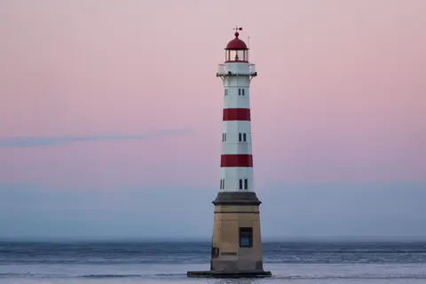 灯台のある海岸 4K壁紙 · ocean · 3840×2560