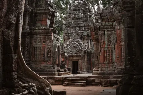 Alter Tempel 4K Hintergrundbild · architecture · 3840×2561
