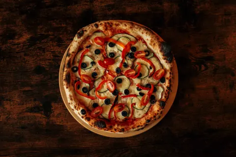خلفية بيتزا بدقة 4K · food · 3840×2560